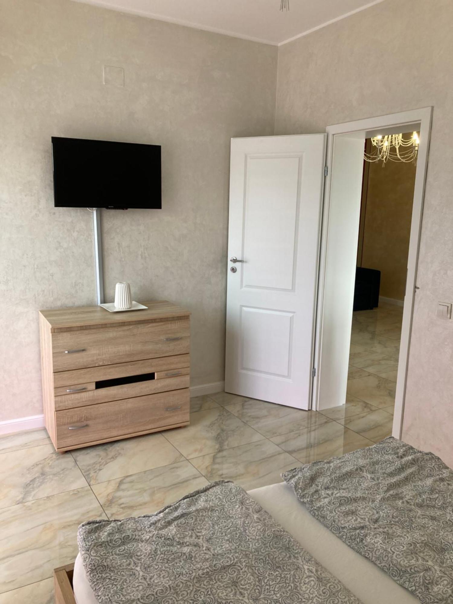 Bhoeme Apartament Oradea Luaran gambar