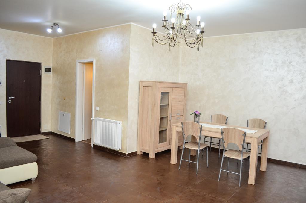 Bhoeme Apartament Oradea Luaran gambar