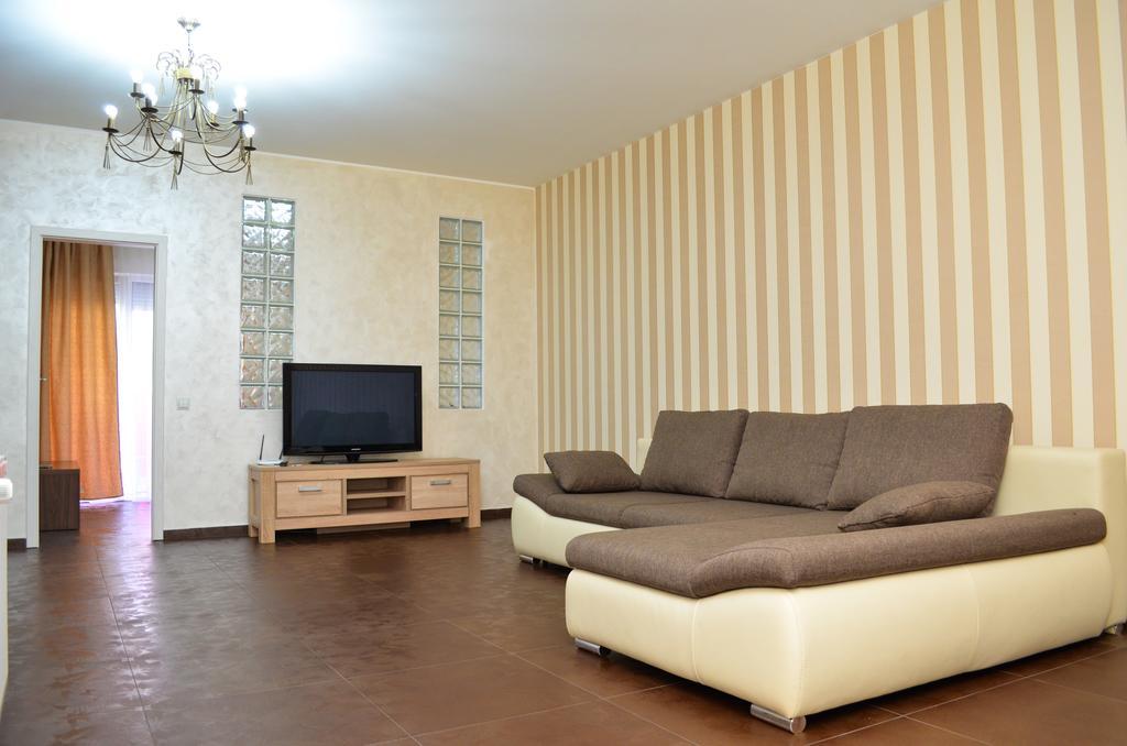 Bhoeme Apartament Oradea Luaran gambar